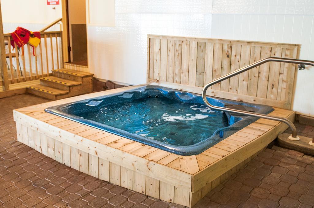Mccreary'S Beach Resort Perth Eksteriør bilde